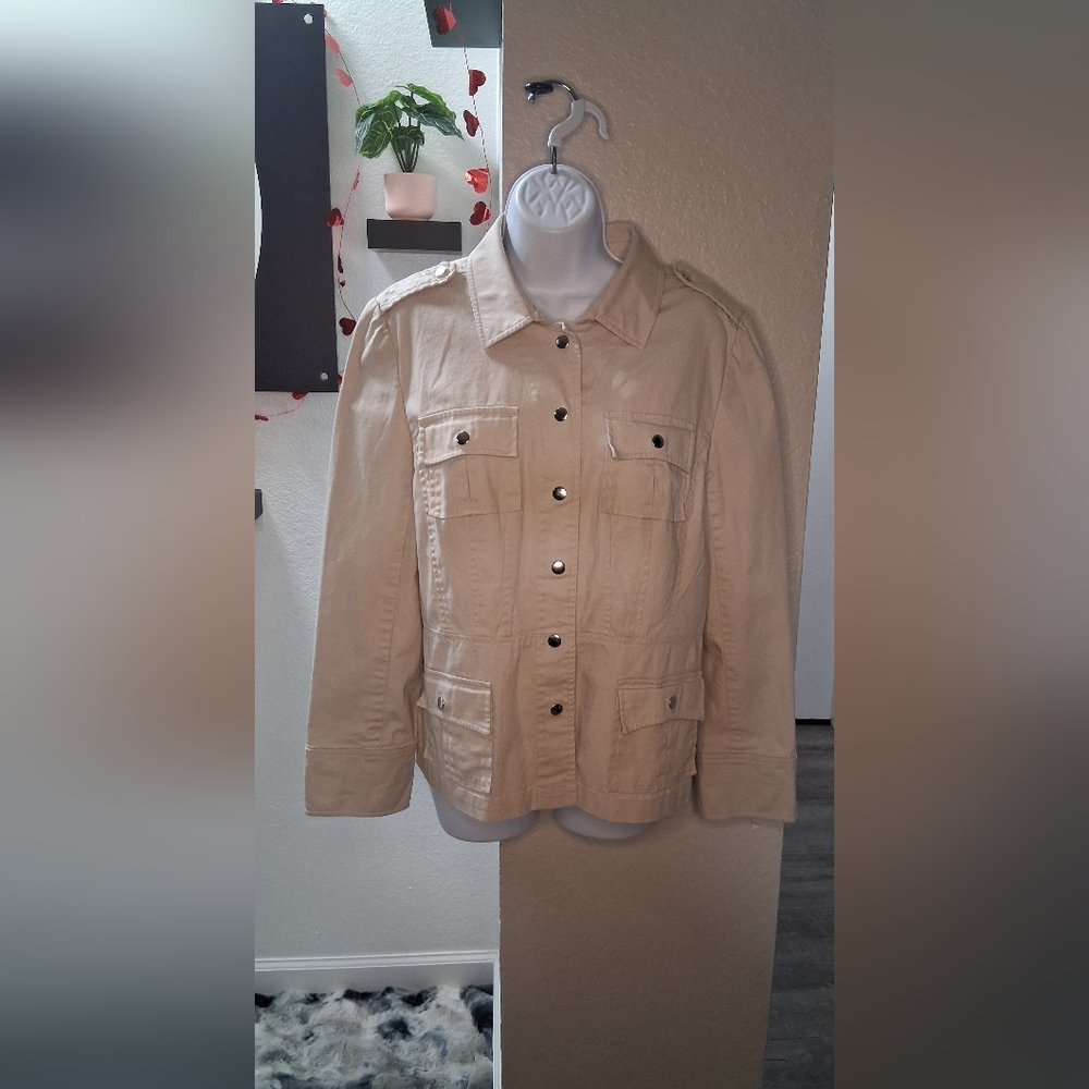 Evelyn Women's Beige Jacket - Picture 9 of 16
